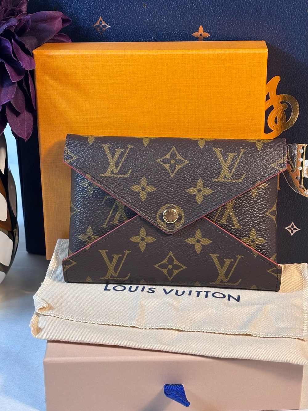 Louis Vuitton Medium Kirigami